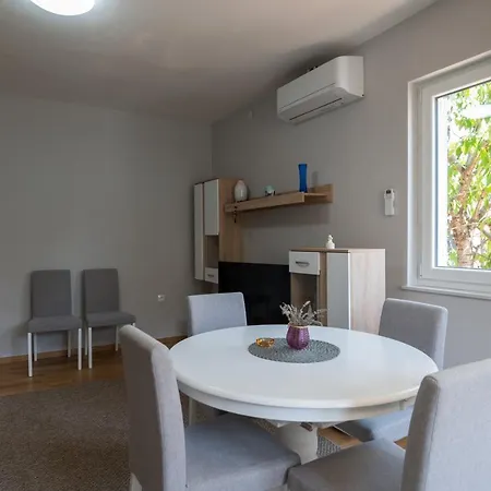 Modern Edda - Quiet Area - Close To Old Town And Beaches Appartamento