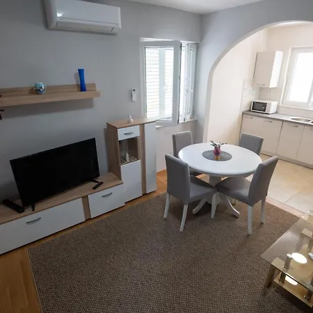 Modern Edda - Quiet Area - Close To Old Town And Beaches Apartment