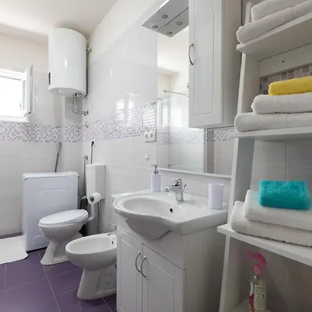 Apartment Modern Edda - Quiet Area - Close To Old Town And Beaches *