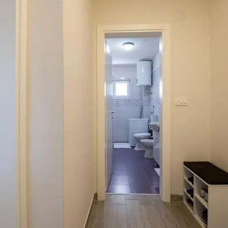 Modern Edda - Quiet Area - Close To Old Town And Beaches Appartamento *