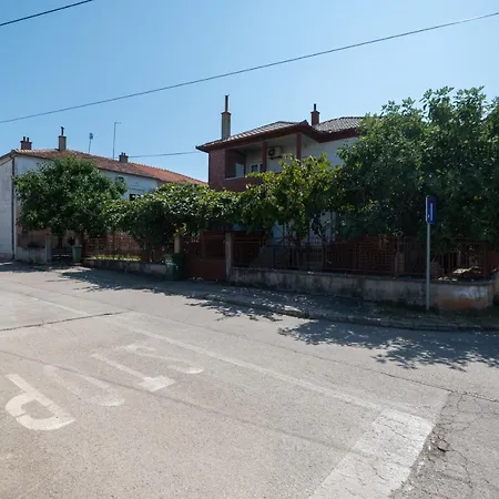 Modern Edda - Quiet Area - Close To Old Town And Beaches Appartamento Zara